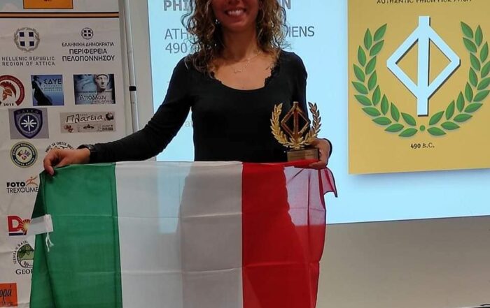 Francesca e la bandiera dell'Italia